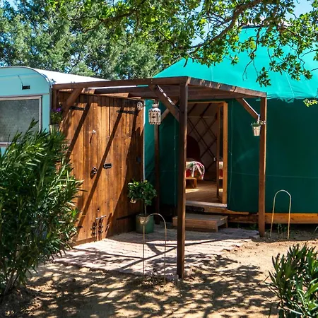 Les D'erbefol Luxusní stan